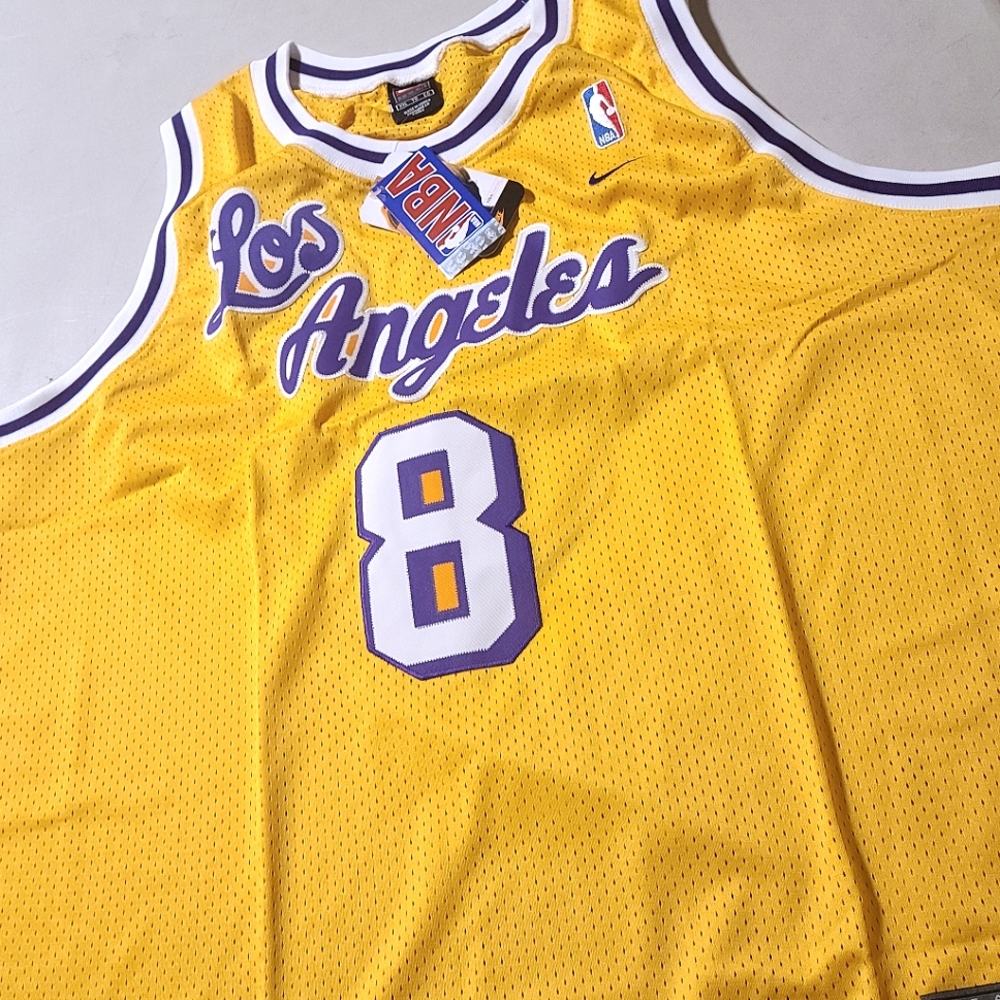 Lakers vintage kobe bryant jersey #8